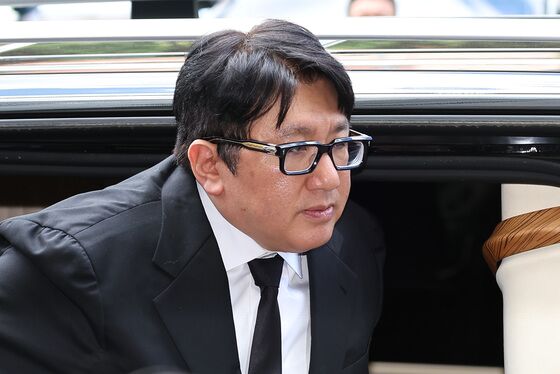 '카카오, SM엔터 시세조종' 재판에 방시혁 증인 불출석