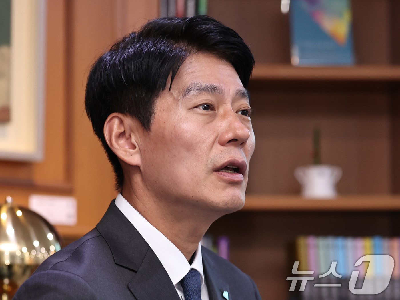 본문 이미지 - 한민수 더불어민주당 대변인이 29일 서울 여의도 국회의원회관에서 뉴스1과 인터뷰하고 있다. 2024.5.29/뉴스1 ⓒ News1 구윤성 기자