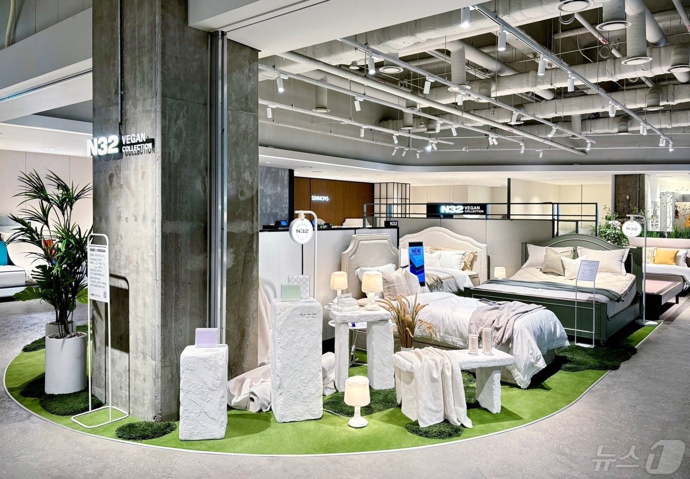 본문 이미지 - 시몬스 용산 아이파크몰 N32 매장(시몬스 제공) 2024.5.3/뉴스1