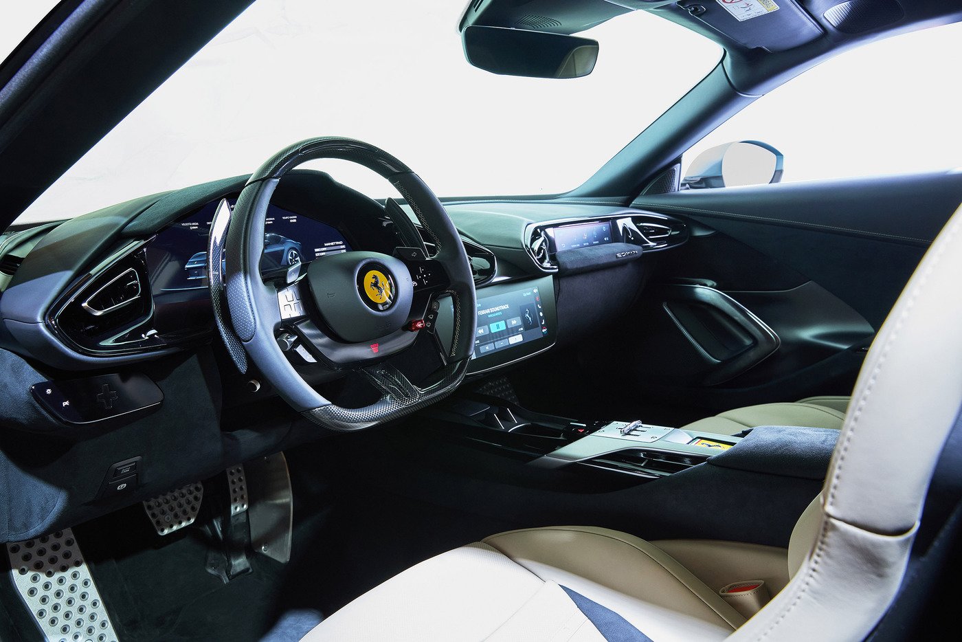 본문 이미지 - 페라리 12칠린드리(페라리 제공). ⓒ 뉴스1