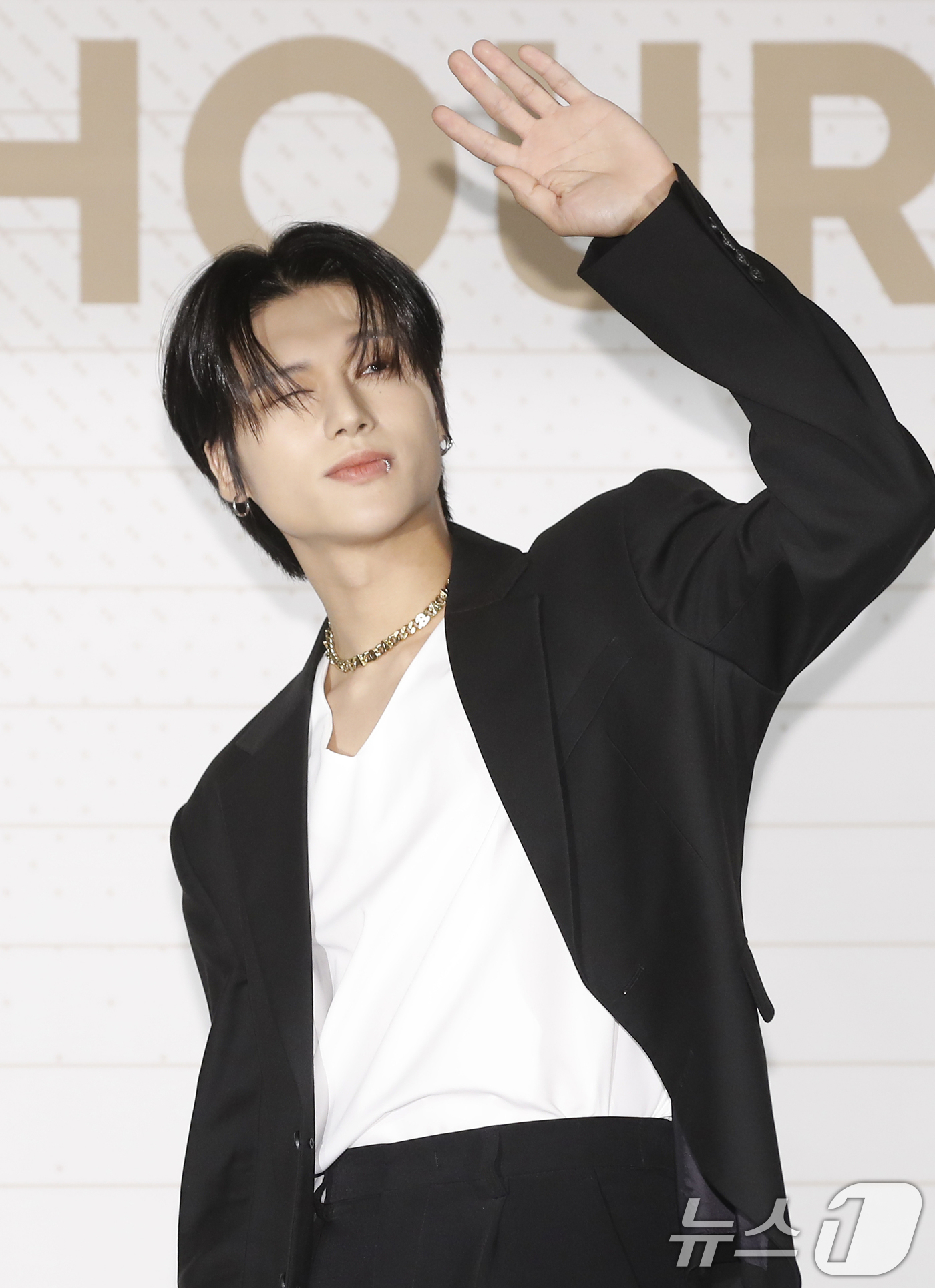 (서울=뉴스1) 권현진 기자 = 그룹 에이티즈(ATEEZ) 우영이 30일 서울 종로구 포시즌스 호텔에서 가진 미니 10집 '골든 아워 : 파트 1'(GOLDEN HOUR : Par …