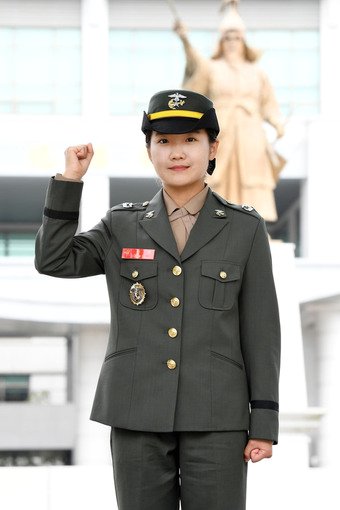 본문 이미지 - 김민주 해병 소위.(해군 제공)