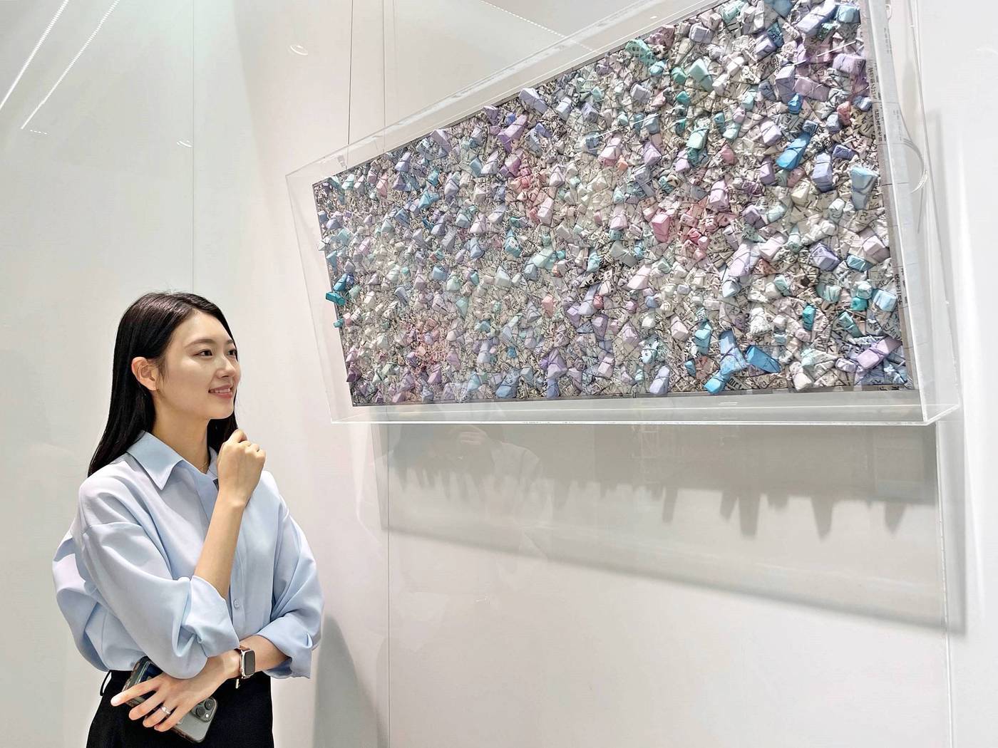 본문 이미지 - 한지 조형작가 전광영 대표작 전시.(갤러리아백화점 제공). 