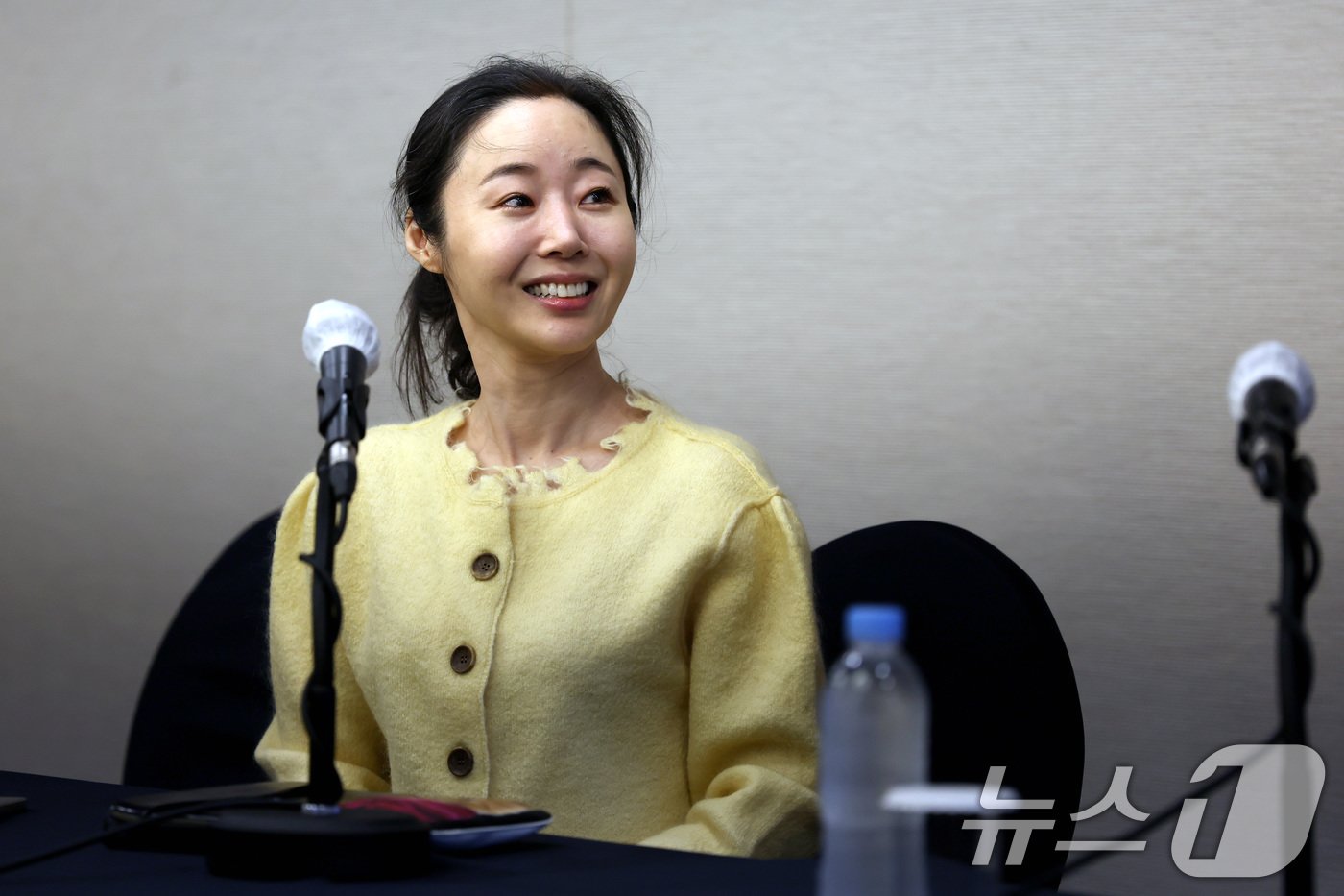 본문 이미지 - 민희진 어도어 대표가 31일 오후 서울 중구 프레스센터에서 어도어 임시주주총회 관련 기자회견을 하고 있다. (공동취재) 2024.5.31/뉴스1 ⓒ News1 이재명 기자
