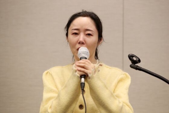 "뉴진스 빼가기" vs "소설 같은 내용"…하이브·민희진 공방
