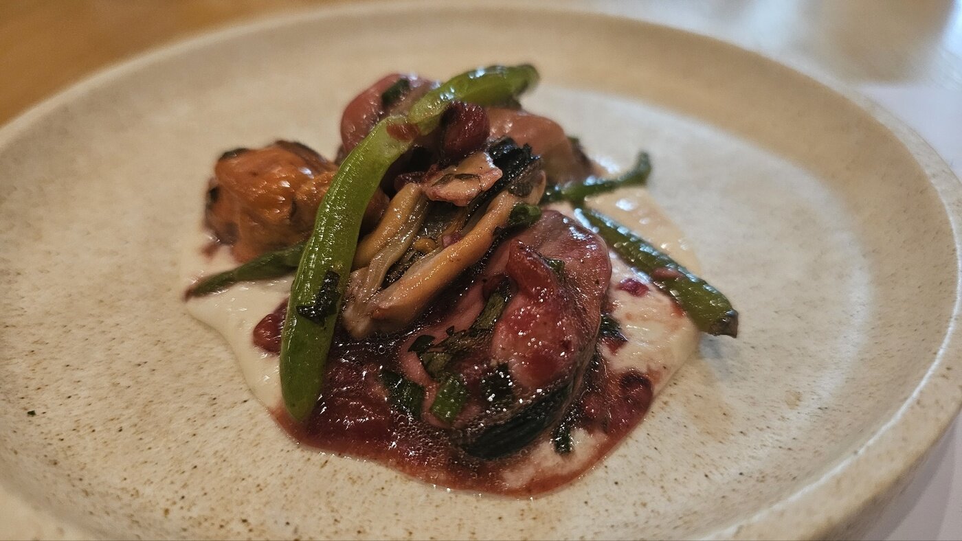 본문 이미지 - 호주 깁스랜드 현지 식재료를 활용한 요리.  /사진 = 장도민 기자