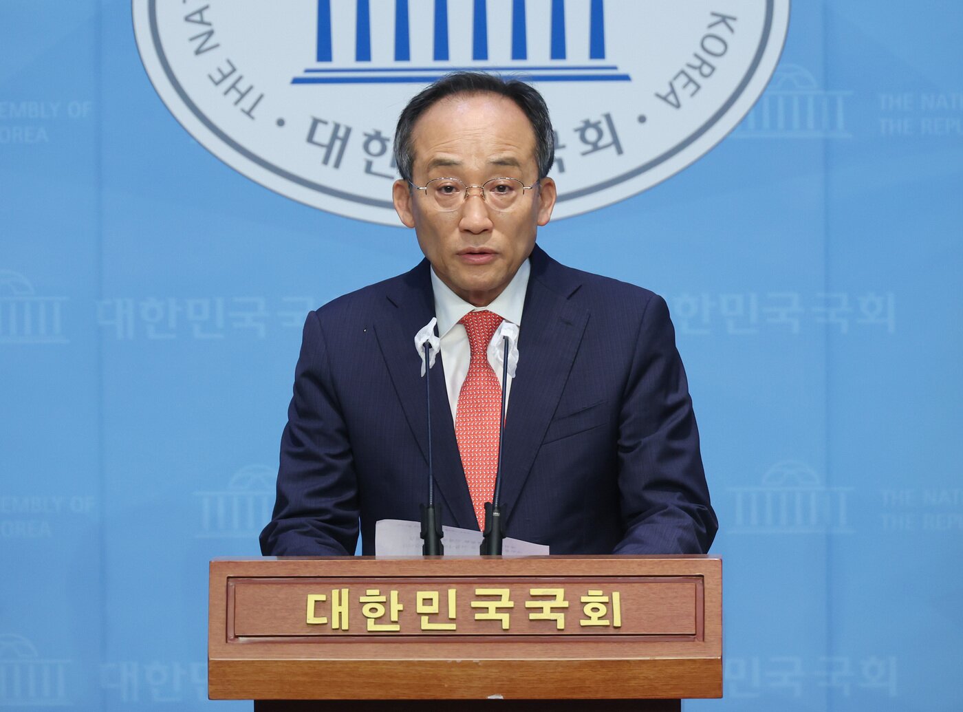 본문 이미지 - 추경호 국민의힘 의원이 5일 서울 여의도 국회 소통관에서 기자회견을 열고, 원내대표 선거 출마를 선언하고 있다. 2024.5.5/뉴스1 ⓒ News1 구윤성 기자