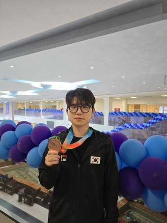 본문 이미지 - 바쿠 월드컵 동메달을 획득한 박하준 (대한사격연맹 제공)