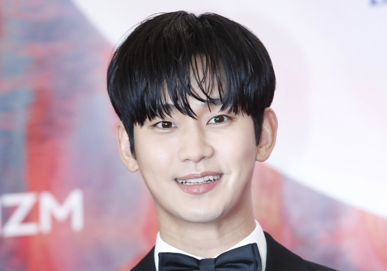 '광고 복귀' 김수현, 차기작 40편 몰렸다…업계도 '촉각' [N이슈]
