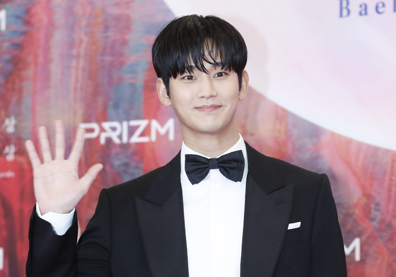 [단독] 김수현, 첫 복귀 행보는 '광고'…1년만에 활동 재개(종합)