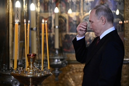 [사진] 다섯 번째 임기 취임식 마친 뒤 미사 참석한 푸틴