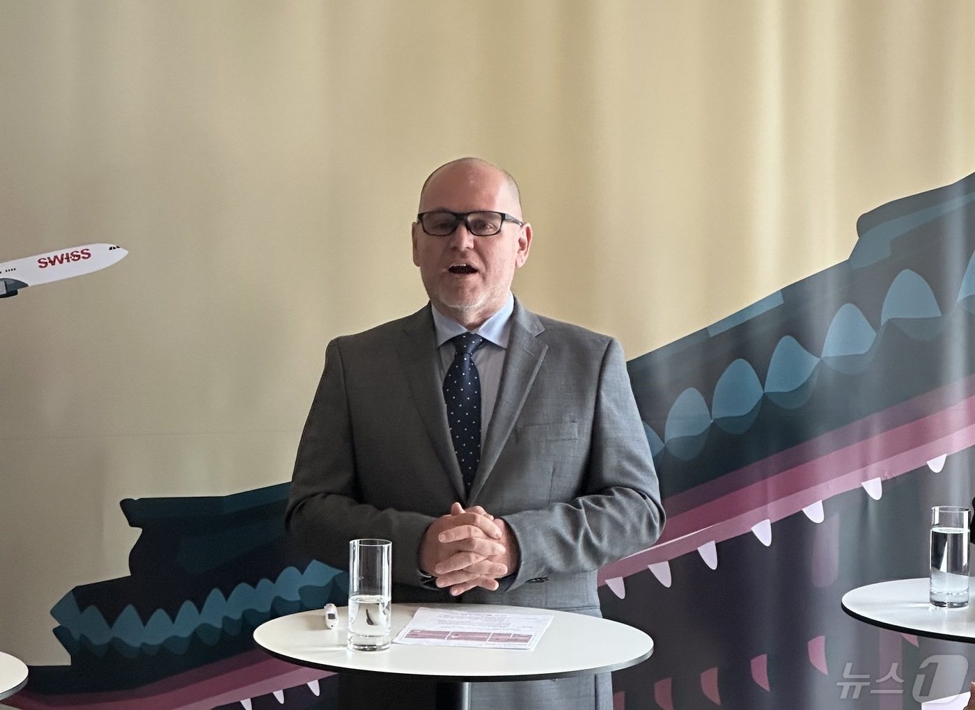본문 이미지 - 레안드로 토니단델 스위스 항공 한국 지사장ⓒ News1 윤슬빈 기자