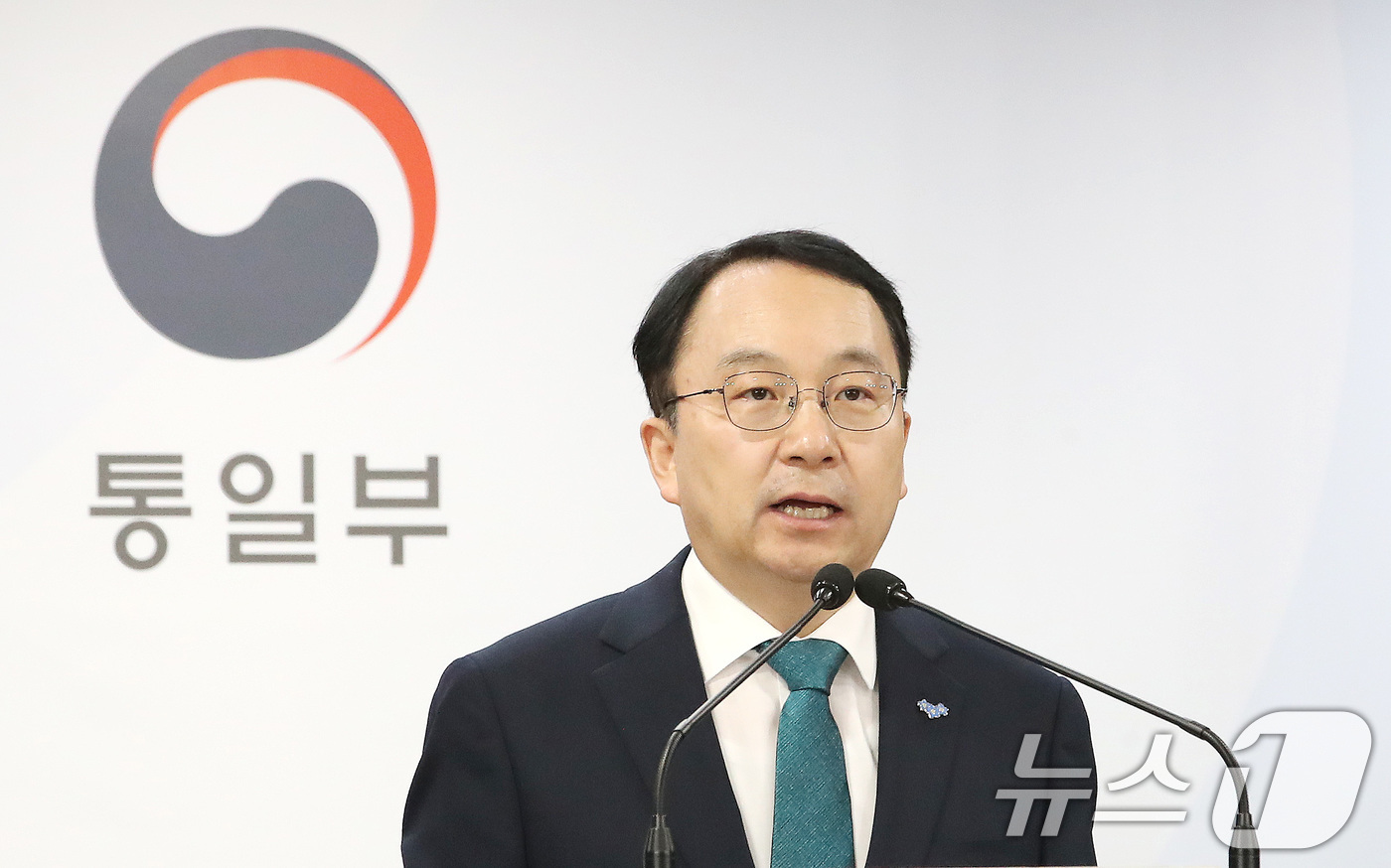(서울=뉴스1) 임세영 기자 = 구병삼 통일부 대변인이 10일 서울 종로구 정부서울청사에서 정례브리핑을 하고 있다. 2024.6.10/뉴스1