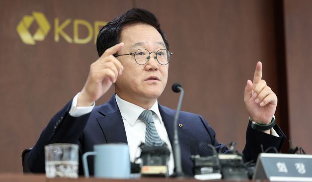 강석훈 산업은행 회장 "3년간 첨단전략산업에 100조원 지원"[신년사]