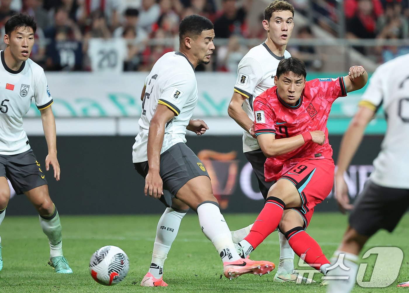 본문 이미지 - 엔트리 확장으로 동아시안컵 참가 기회를 잡은 베테랑 공격수 주민규ⓒ News1 김진환 기자