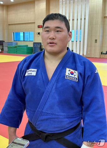 2024 파리하계올림픽에 참가하는 유도 국가대표 김민종 선수가 13일 오전 진천국가대표선수촌 필승관 유도장에서 인터뷰를 하고 있다. 2024.6.13/뉴스1 ⓒ News1 문대현 기자