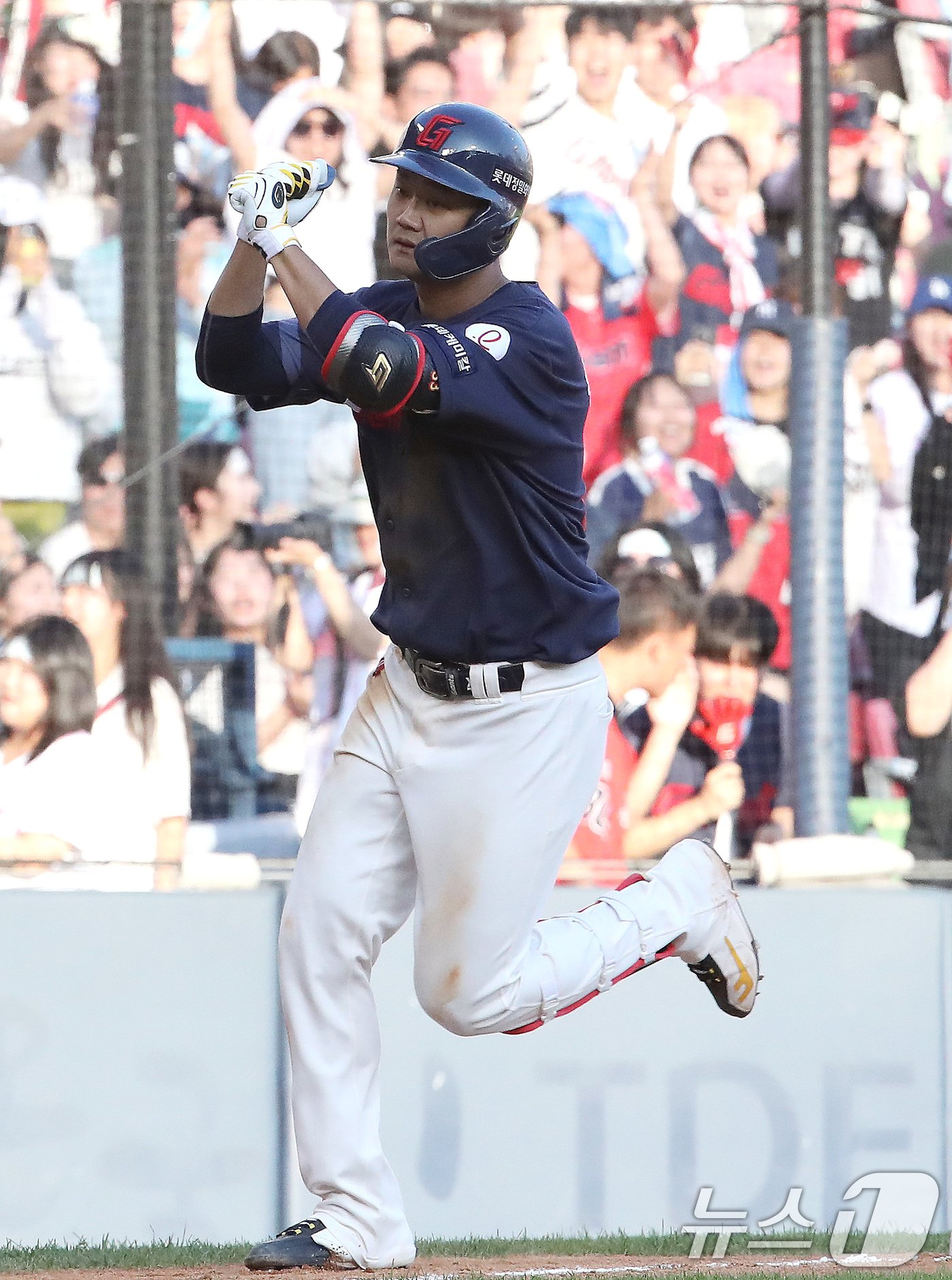 본문 이미지 - 롯데 자이언츠 내야수 손호영. 2024.6.16/뉴스1 ⓒ News1 임세영 기자