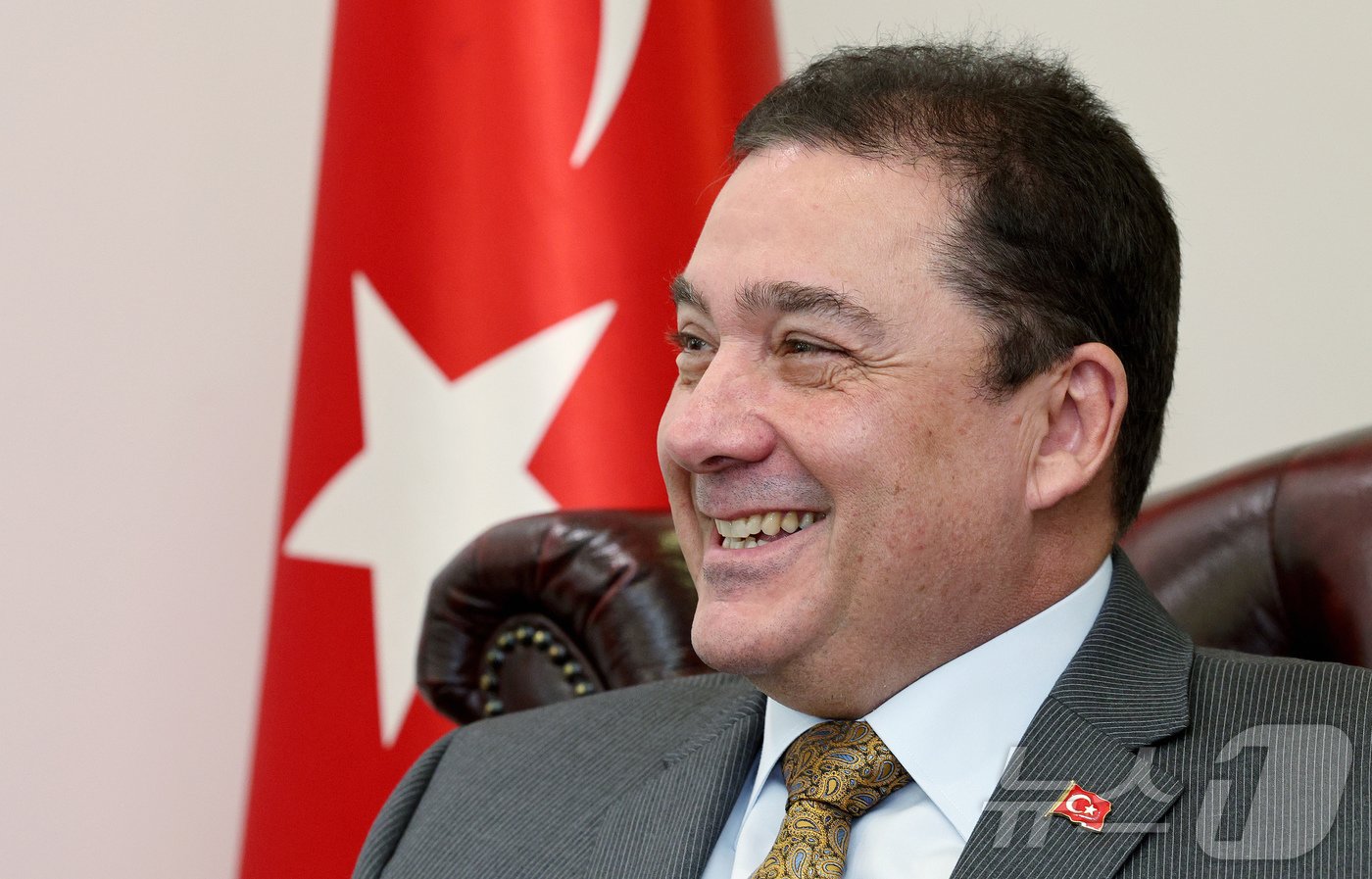 본문 이미지 - 살리 무라트 타메르(Salih Murat Tamer) 주한 튀르키예 대사가 지난 18일 서울 중구 주한 튀르키예 대사관에서 뉴스1과 인터뷰하고 있다. 2024.6.18/뉴스1 ⓒ News1 장수영 기자