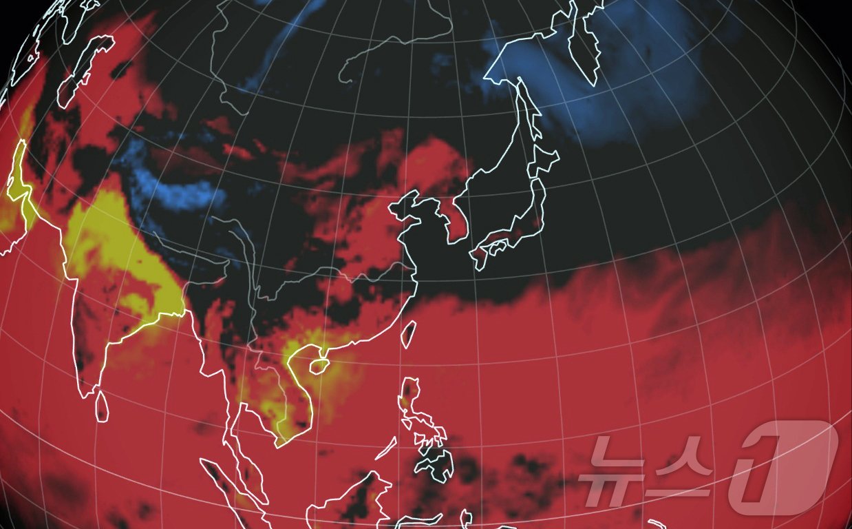 사진은 세계 기상 정보 비주얼 맵인 어스윈드맵으로 확인한 이날 오후 14시 한반도 주변이 기온과 불쾌지수로 붉게 표시되고 있다. &#40;어스윈드맵 캡처&#41;2024.6.19/뉴스1