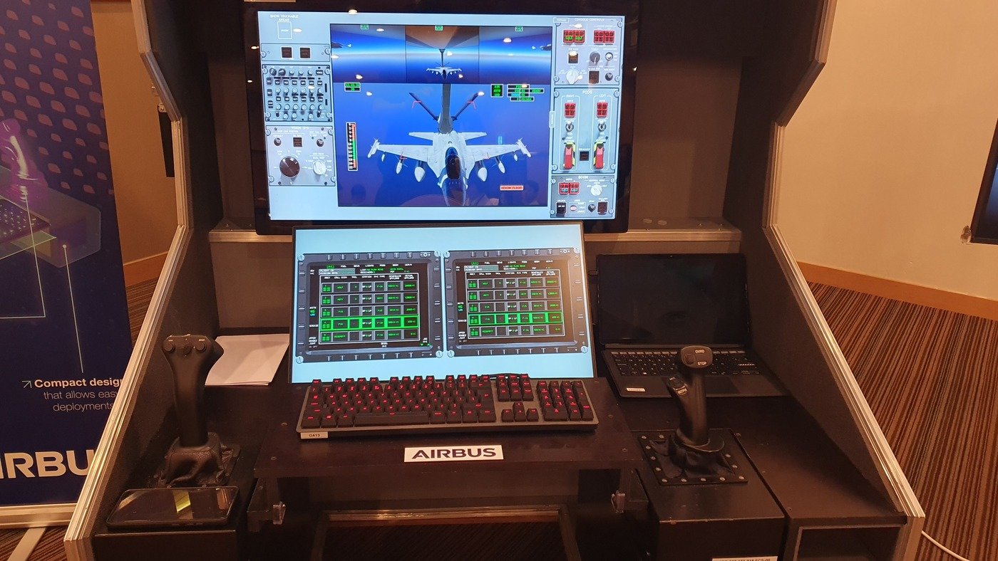 본문 이미지 - 에어버스의 '자동 공중급유시스템'(A3R) 시뮬레이터. 2024.6.19/뉴스1 ⓒ News1 박응진기자