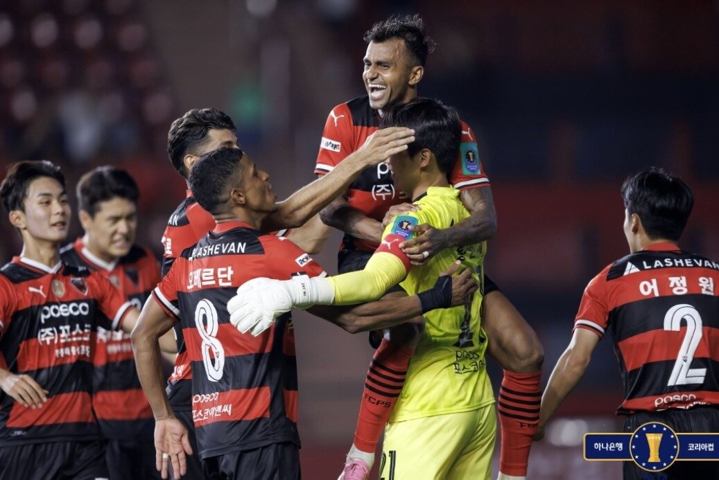 본문 이미지 - 포항 스틸러스는 19일 열린 코리아컵 16강에서 수원 삼성을 제압했다. (대한축구협회 제공)