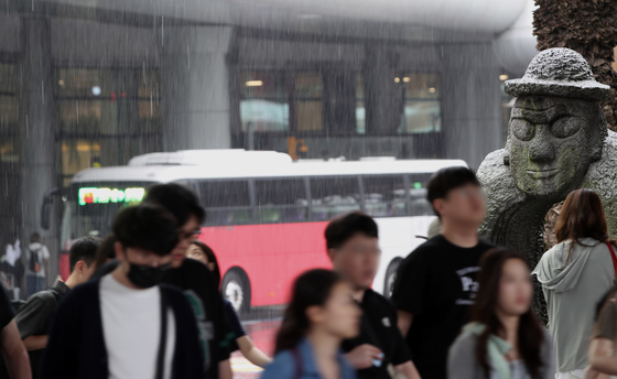 [오늘의 날씨] 제주(18일, 화)…늦은 오후까지 곳곳에 비