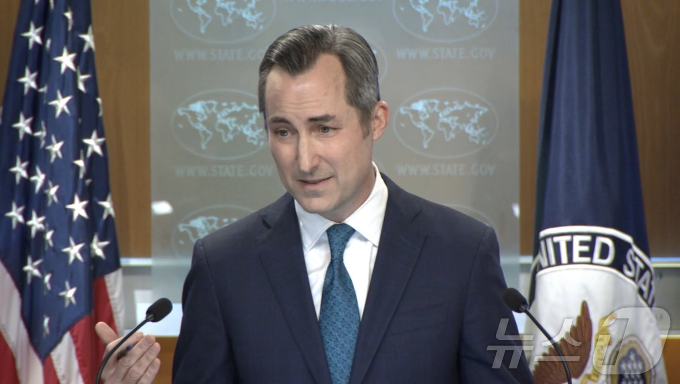 본문 이미지 - 매슈 밀러 미 국무부 대변인이 17일 국무부 청사에서 언론 브리핑을 열고 취재진의 질문에 답하고 있다. 2024.6.17. ⓒ News1 강민경 기자