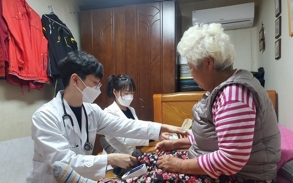 지역에서 예방·치료·돌봄까지…'한국형 주치의제' 밑그림(종합)