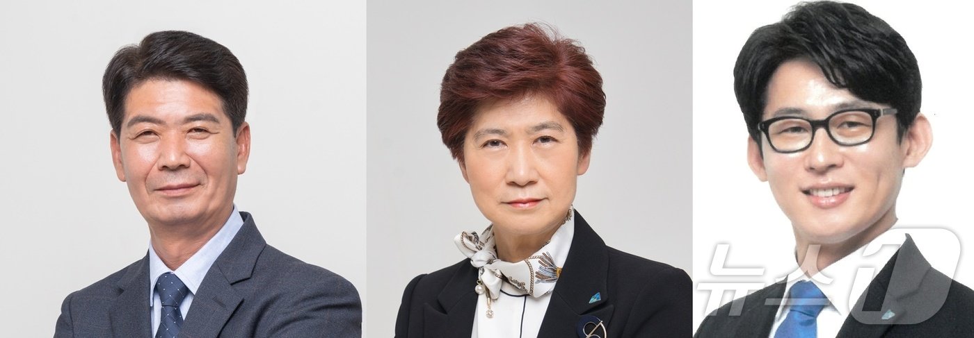 본문 이미지 - 민주당 제9대 고창군의회 후반기 상임위원장 후보로 선출된 박성만 자치행정위원장, 이선덕 운영위원장, 임종훈 산업건설위원장(왼쪽부터)2024.6.23/뉴스1