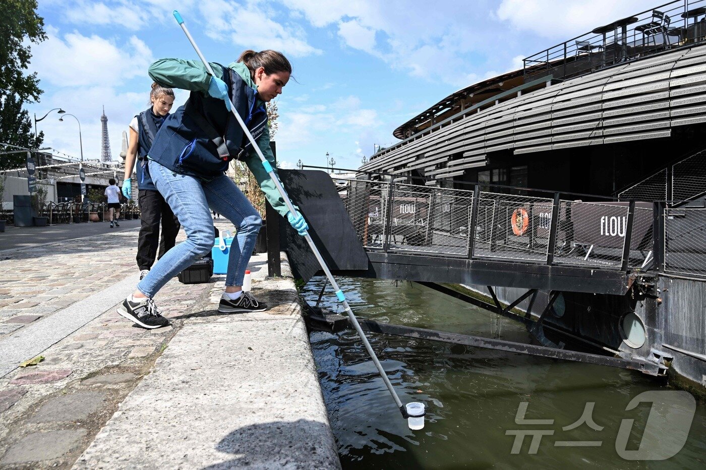 2024 파리 올림픽 조직위원회는 센강의 수질 악화로 골머리를 앓고 있다. ⓒ AFP=뉴스1