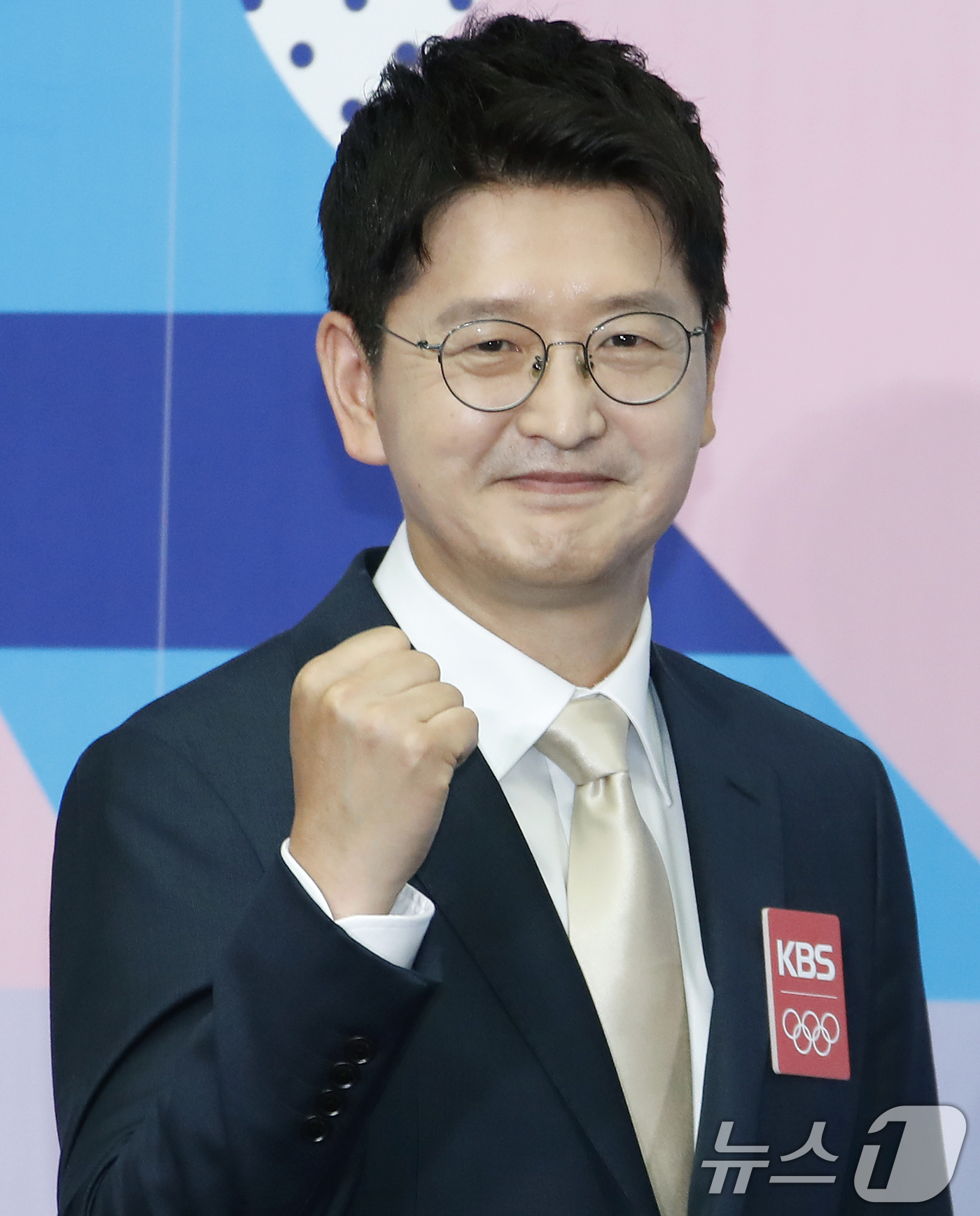 (서울=뉴스1) 권현진 기자 = 이재후 아나운서가 26일 오전 서울 영등포구 여의도로 KBS 신관 국제회의실에서 열린 ‘2024 파리 하계올림픽 KBS 방송단 발대식 및 기자간담회 …