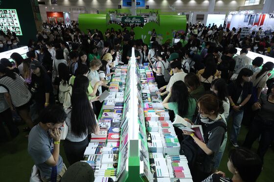 "서울국제도서전 공공성 회복하자"…출판·문화인들 '공적 논의' 제안