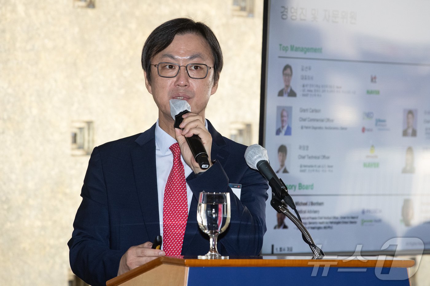 본문 이미지 - 김선우 딥바이오 대표가 27일 서울 중구 롯데호텔에서 열린 제22회 바이오 리더스 클럽에서 기업발표를 하고 있다. 2024.6.27/뉴스1 ⓒ News1 유승관 기자