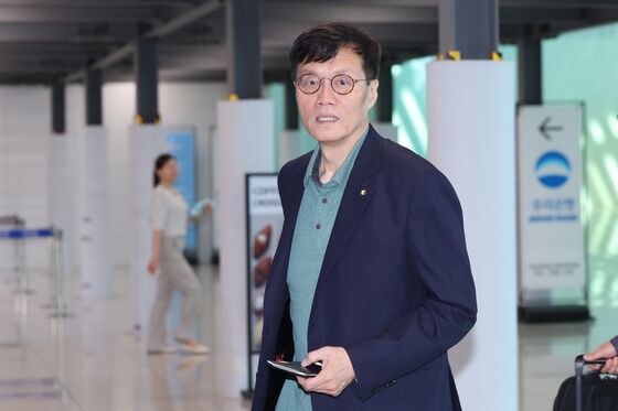 이창용, 한일중·ASEAN+3·ADB 총회 참석…밀라노 출국