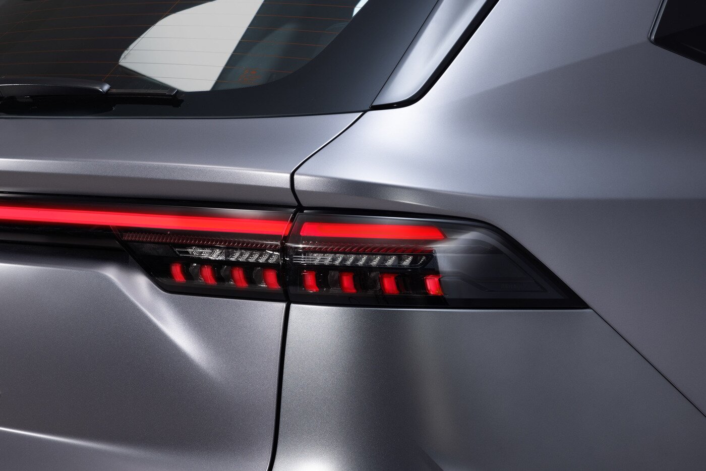 본문 이미지 - 뉴 르노 그랑 콜레오스 에스프리 알핀 후면부(르노코리아 제공).