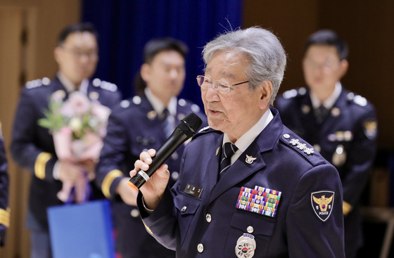 "나 육영수예요, 담배 줄이세요"…청와대서도 지켜본 '수사반장' 최불암