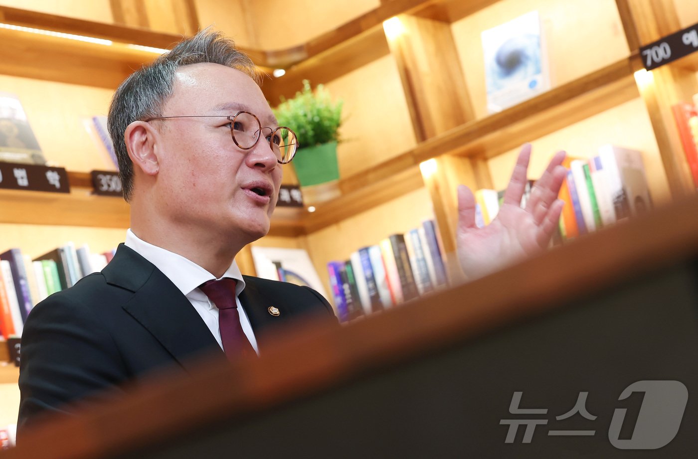 본문 이미지 - 안상훈 국민의힘 의원이 3일 서울 여의도 국회에서 뉴스1과 인터뷰를 하고 있다. 2024.6.3/뉴스1 ⓒ News1 김민지 기자