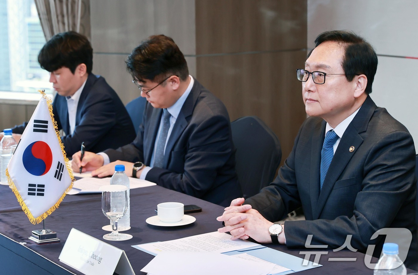 (서울=뉴스1) = 정인교 산업통상자원부 통상교섭본부장이 지난 2일 서울 중구 롯데호텔에서 나세르 부리타 모로코 외교부 장관과 면담하고 있다. (산업통상자원부 제공) 2024.6. …