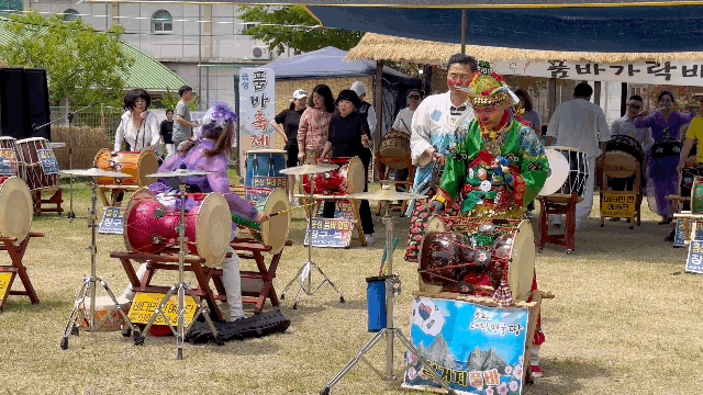 본문 이미지 -  품바가락배우기ⓒ 뉴스1 윤슬빈 기자