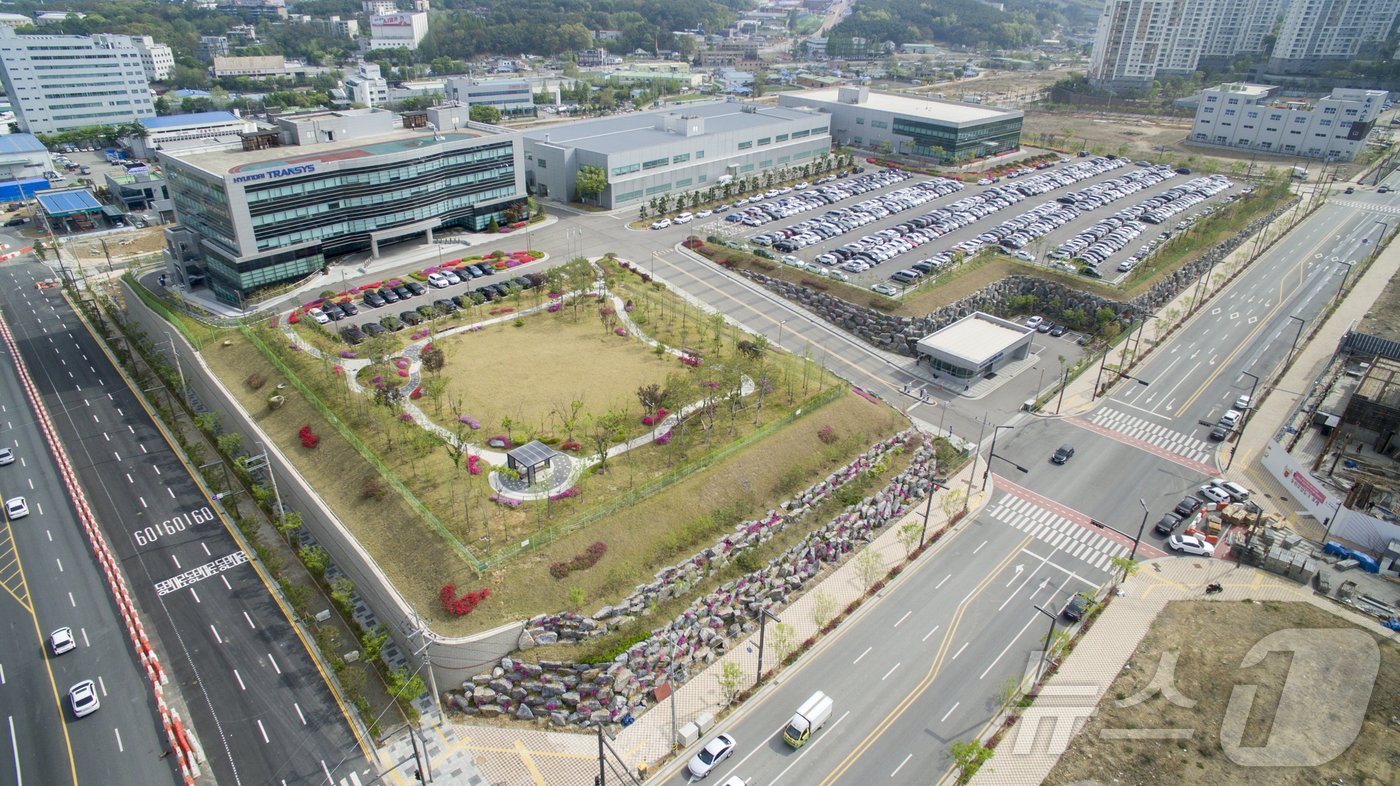 본문 이미지 - 현대트랜시스 동탄시트연구센터 전경.(현대트랜시스 제공) 