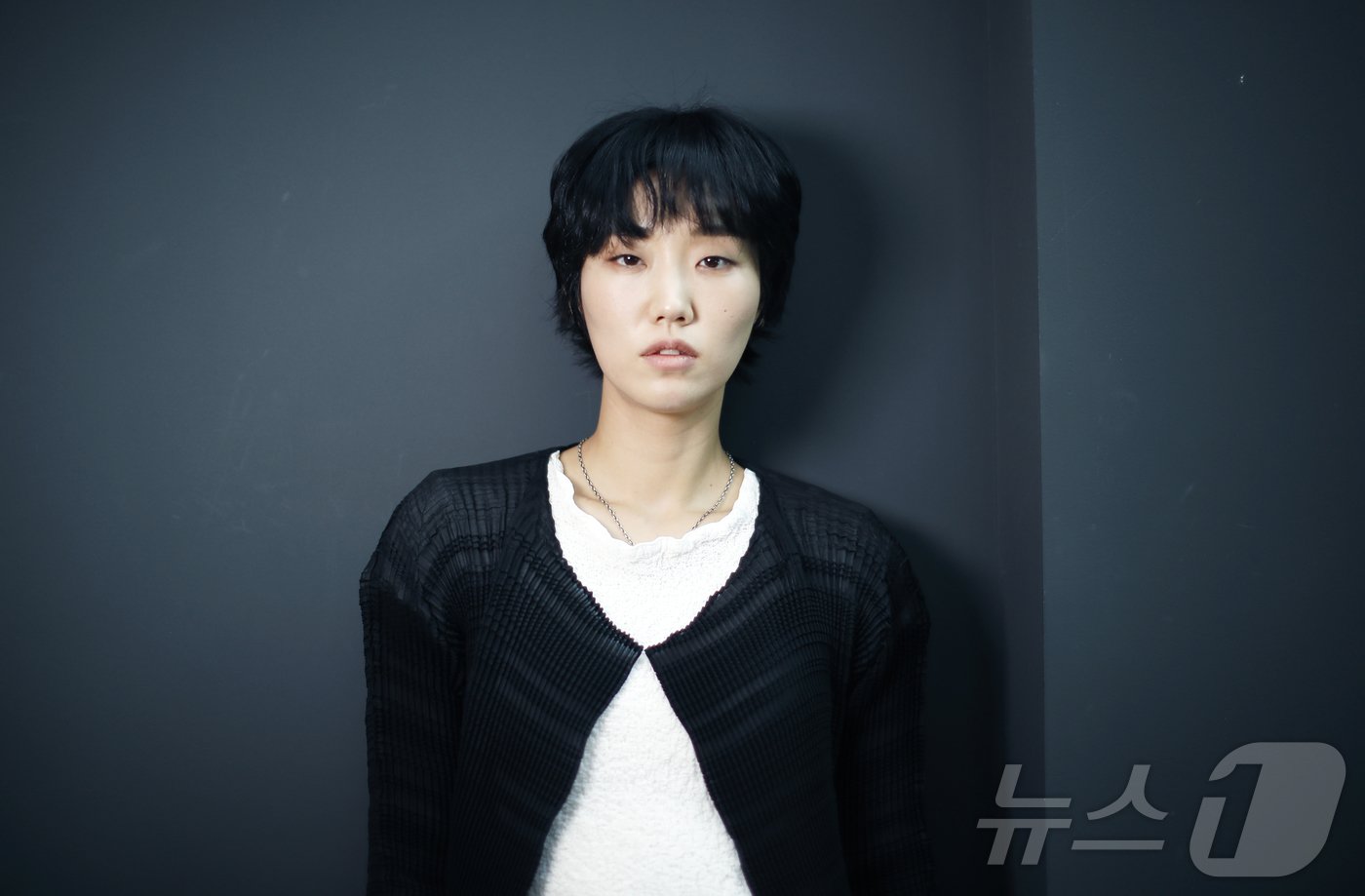 본문 이미지 - 배우 이주영이 7일 서울 종로구 뉴스1 사옥에서 열린 인터뷰에 앞서 포즈를 취하고 있다. 2024.6.7/뉴스1 ⓒ News1 권현진 기자