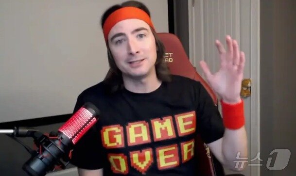 본문 이미지 - 키스 질 유튜브 갈무리