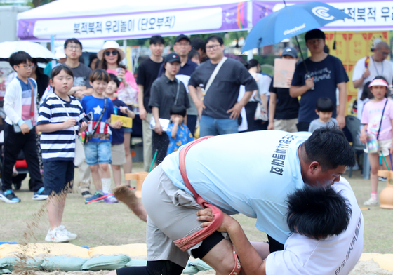 전주시 "더욱 풍성해진 2026 단오축제 즐기러 오세요"