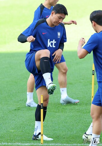 대한민국 축구대표팀 주민규가 9일 오후 경기 고양시 고양종합운동장에서 2026 국제축구연맹&#40;FIFA&#41; 북중미 월드컵 아시아 지역 2차 예선 중국전을 앞두고 훈련을 하고 있다. 한편 축구 국가대표팀은 지난 6일 싱가포르를 7대0으로 대파하고 3차 예선 진출을 확정했다. 2024.6.9/뉴스1 ⓒ News1 김진환 기자