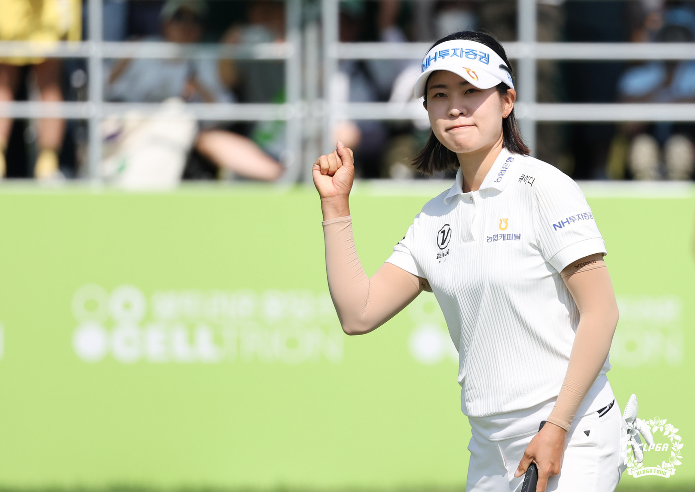 (서울=뉴스1) 박지혜 기자 = 박민지가 9일 강원도 양양 설해원에서 열린 KLPGA 2024 셀트리온 퀸즈 마스터즈 파이널 라운드에서 우승을 확정한 뒤 주먹을 쥐고 있다.박민지는 …