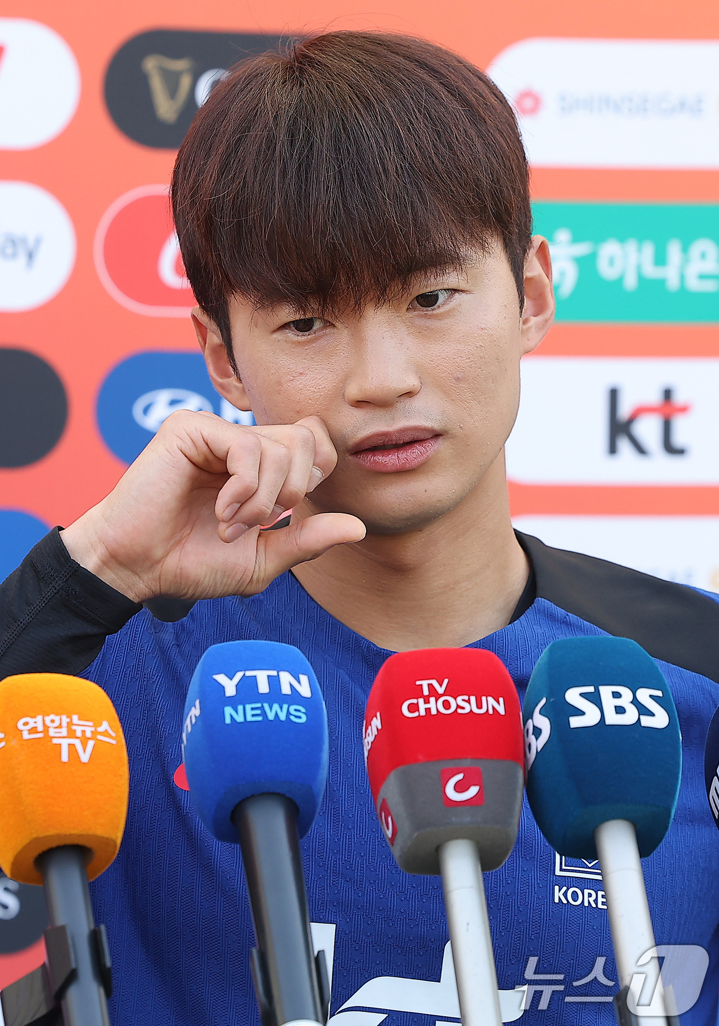 (고양=뉴스1) 김진환 기자 = 대한민국 축구대표팀 김진수가 9일 오후 경기 고양시 고양종합운동장에서 2026 국제축구연맹(FIFA) 북중미 월드컵 아시아 지역 2차 예선 중국전을 …