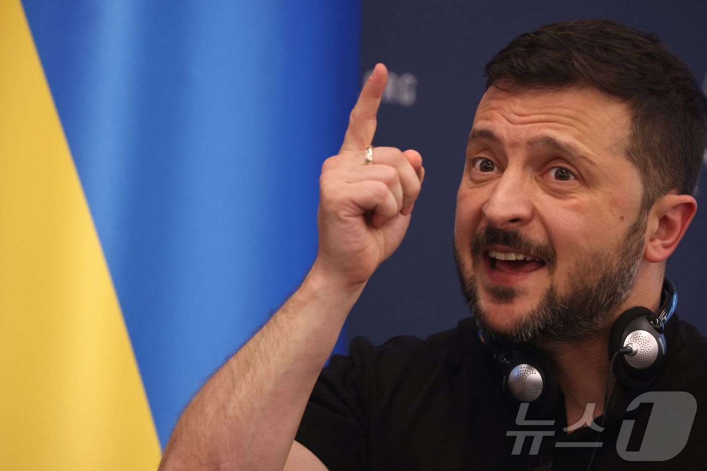 본문 이미지 - 볼로디미르 젤렌스키 우크라이나 대통령이 9일 (현지시간) 워싱턴에서 열린 나토 75주년 기념 정상회의에 앞서 로널드 레이건 대통령 재단과 연구소을 찾아 연설을 하고 있다. 2024.07.10 ⓒ AFP=뉴스1 ⓒ News1 우동명 기자