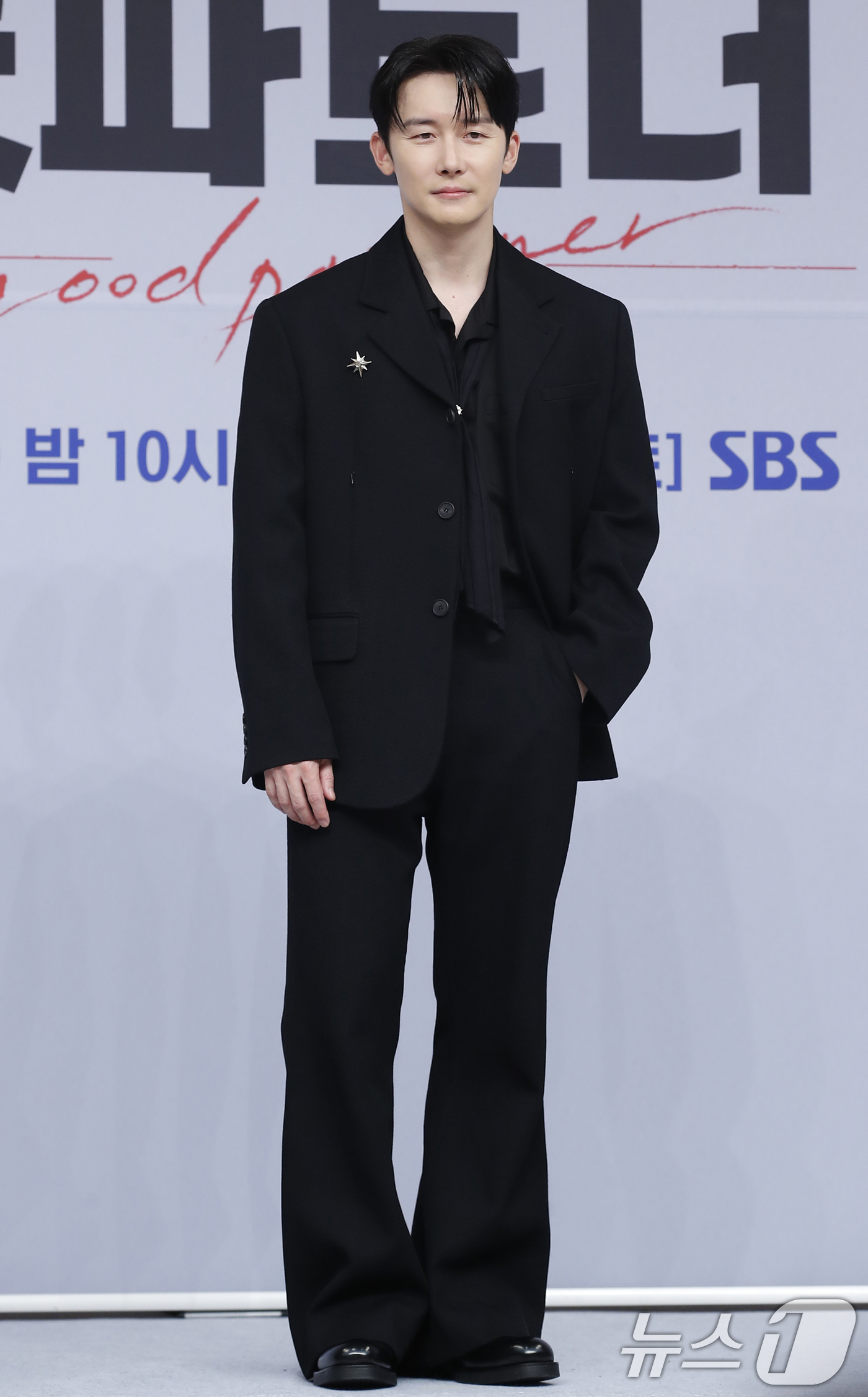 (서울=뉴스1) 권현진 기자 = 배우 김준한이 10일 서울 양천구 목동SBS에서 열린 새 금토드라마 '굿파트너'(극본 최유나/ 연출 김가람) 제작발표회에서 포즈를 취하고 있다.'굿 …