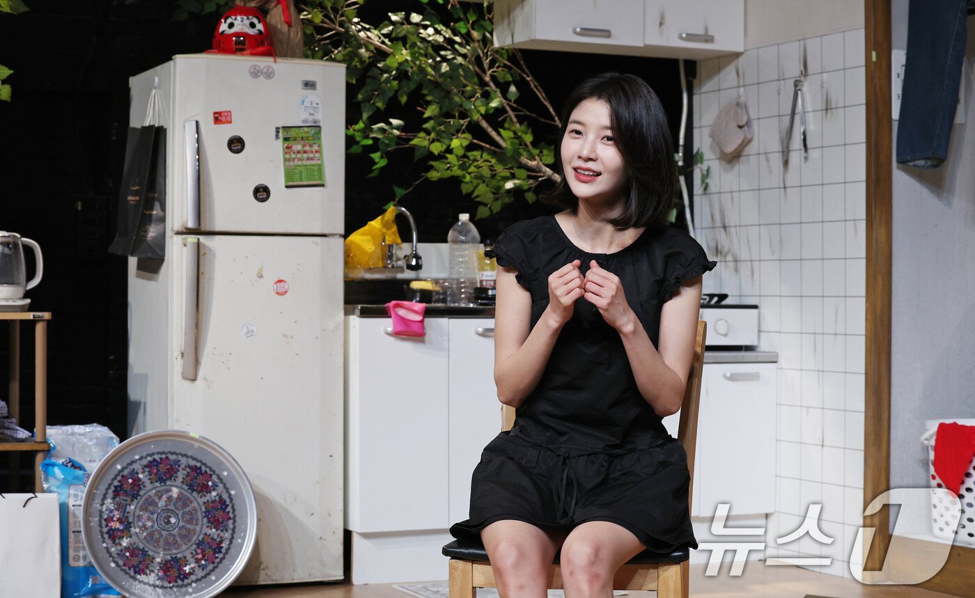 본문 이미지 - 연극 '임대아파트'에 출연하는 배우 임현주가 10일 서울 종로구 대학로 공간아울에서 뉴스1과 인터뷰하고 있다. 2024.7.10/뉴스1 ⓒ News1 장수영 기자