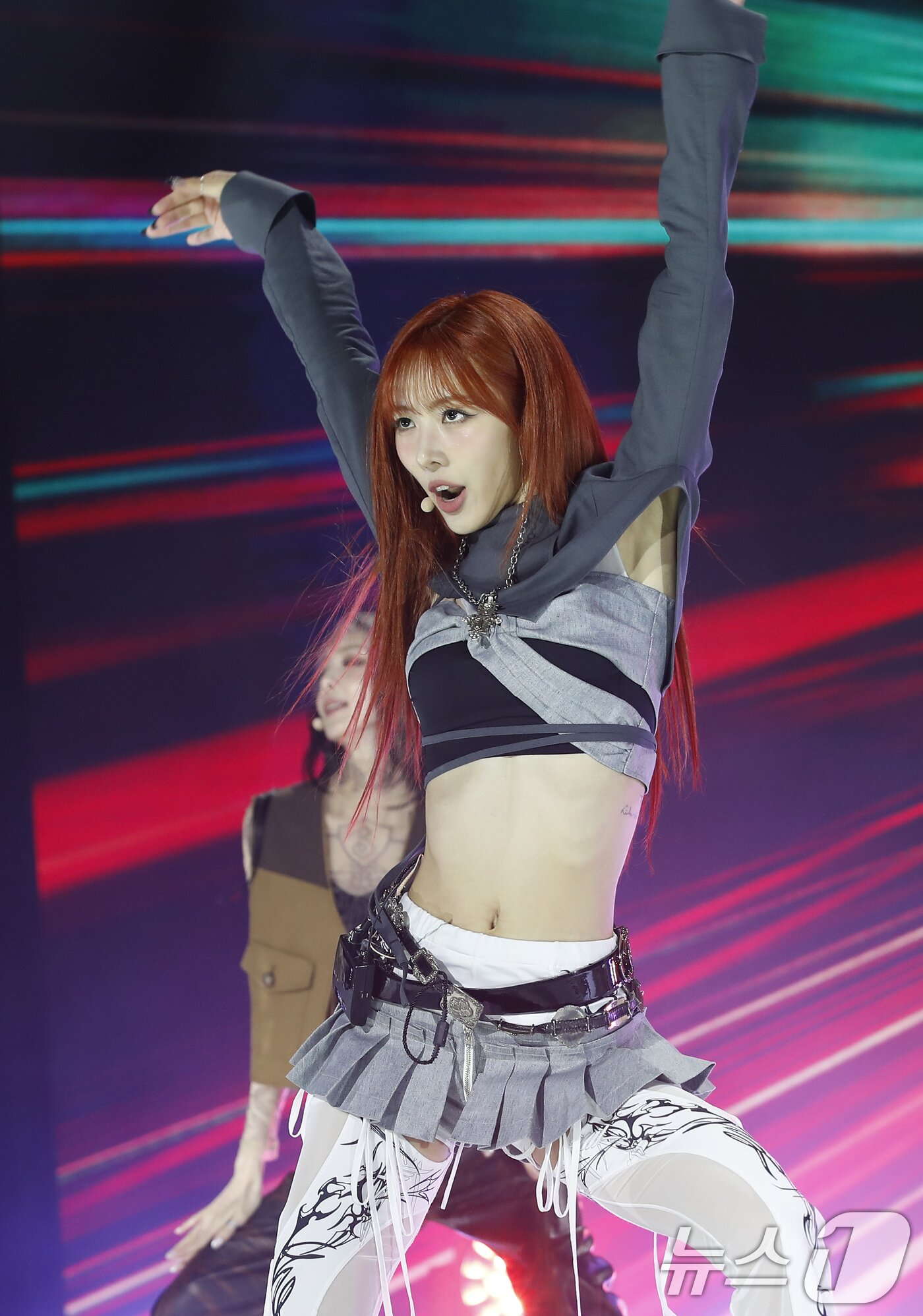 유현, 한 줌 개미허리,유현